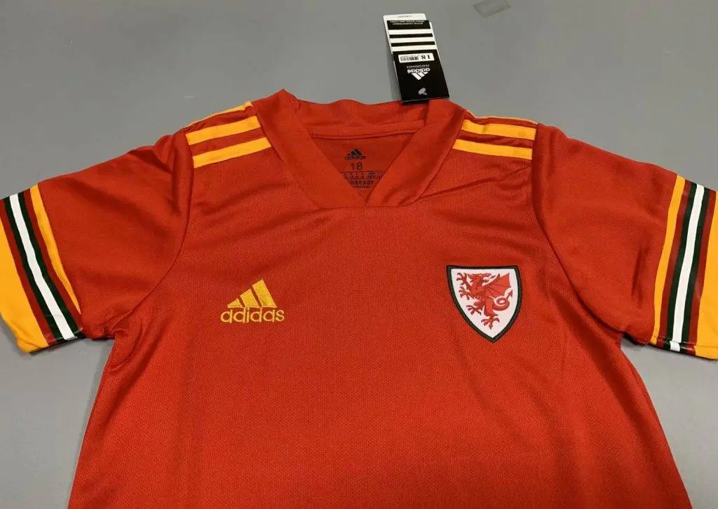 Wales 2020 Home Kids Jersey And Shorts Kit