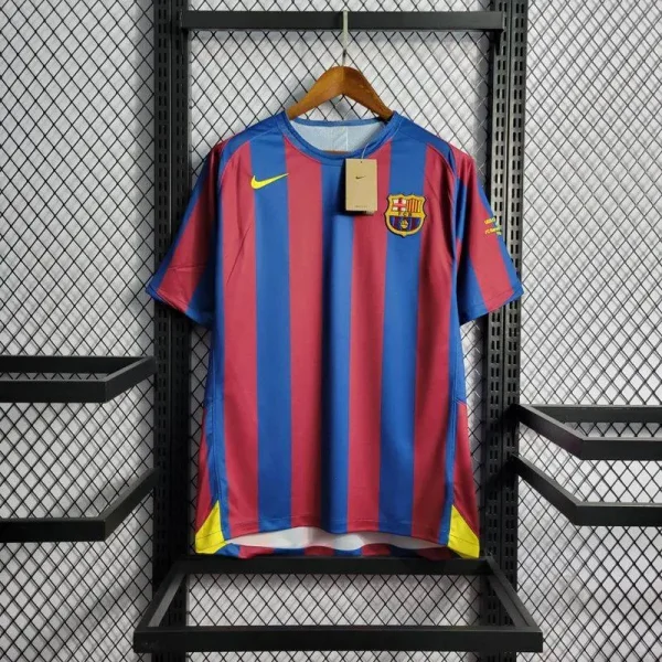 Barcelona 2005/2006 Home Retro Jersey